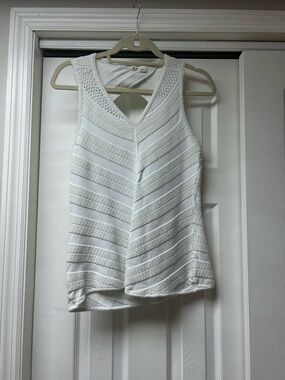 Moth White V-Neck Textured Knit Tank Top